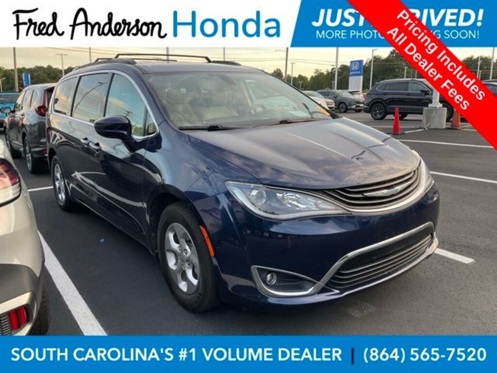 Used 2018 Chrysler Pacifica Hybrid Touring Plus Minivan/Van
