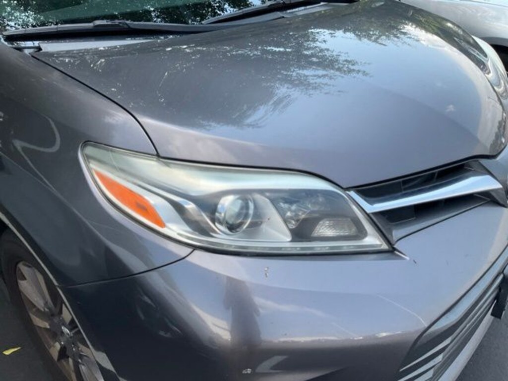 Used 2020 Toyota Sienna Limited Premium 7 Passenger Minivan/Van