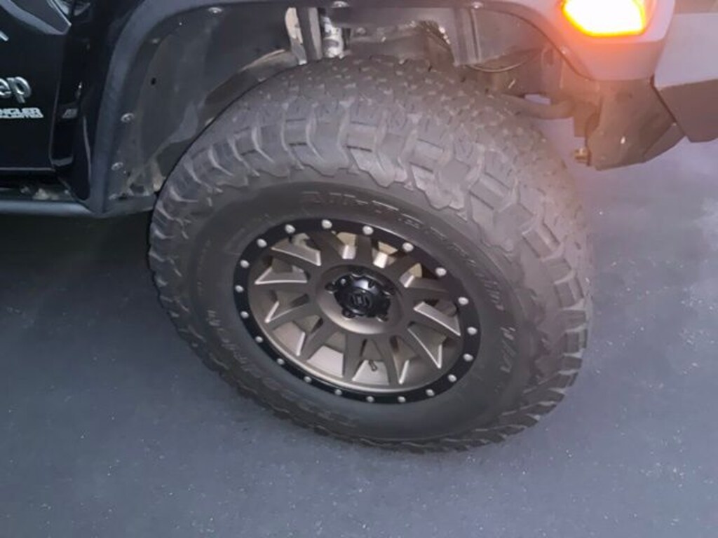 Used 2018 Jeep Wrangler Unlimited Sahara 4x4 SUV