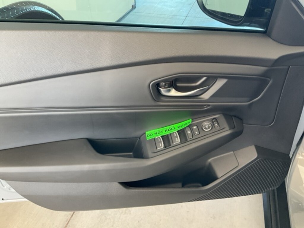 New 2025 Honda Accord SE Sedan