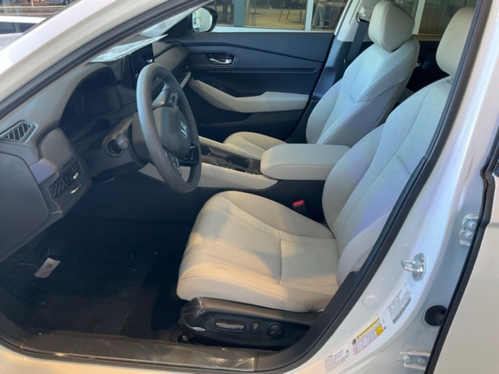 New 2025 Honda Accord SE Sedan