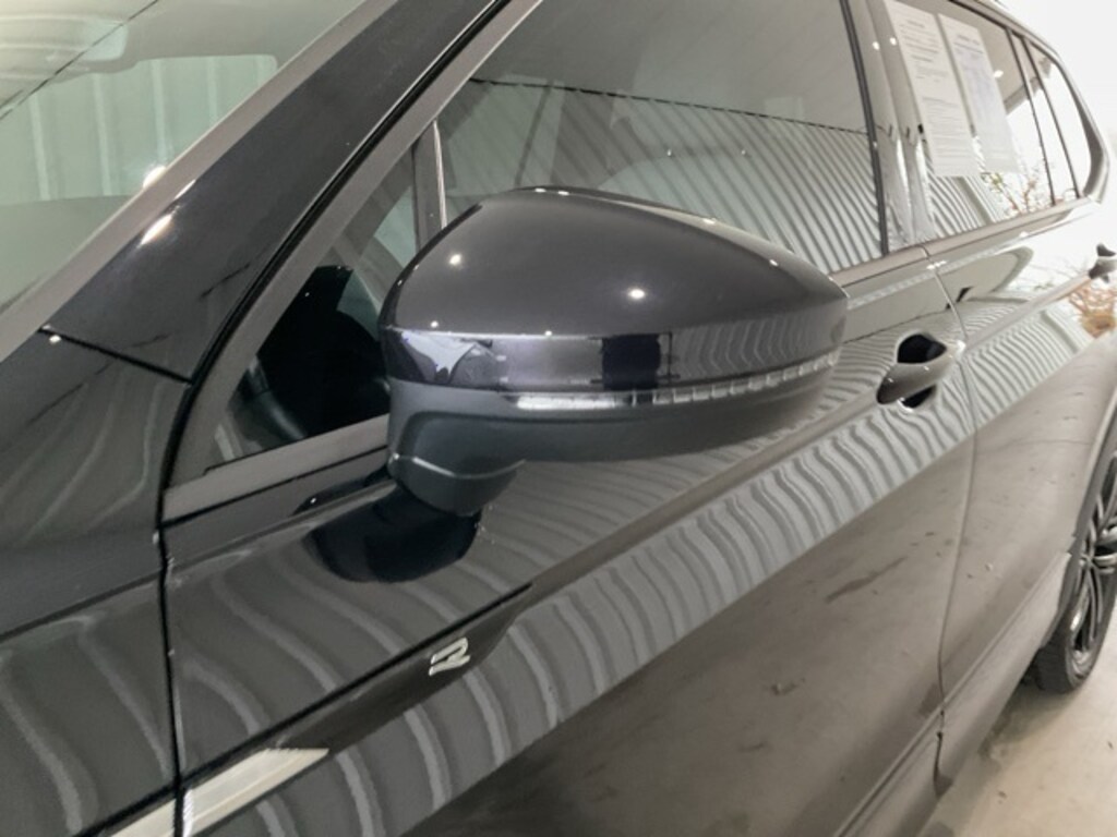 Used 2022 Volkswagen Tiguan 2.0T SE R-Line Black SUV