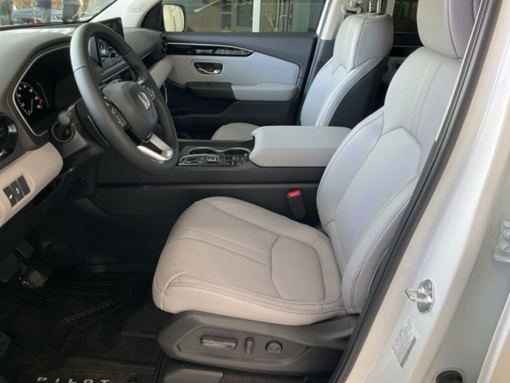 New 2025 Honda Pilot Touring SUV