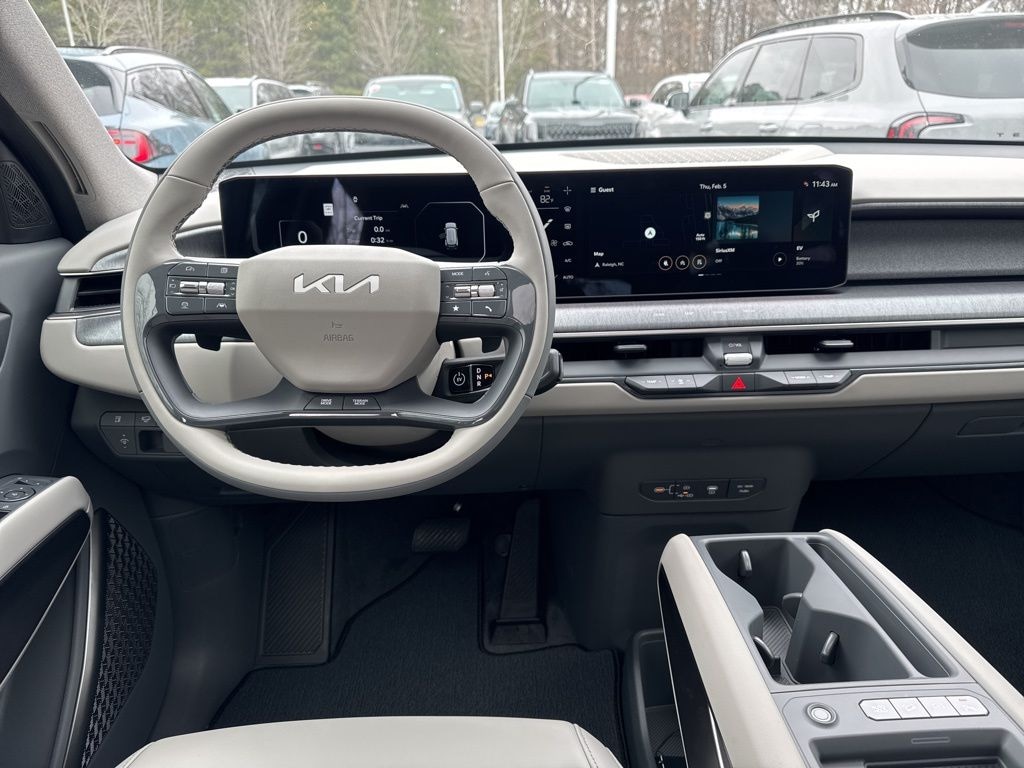 New 2026 Kia EV9 Wind SUV