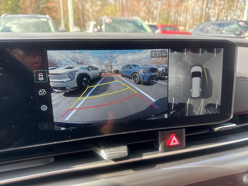 New 2026 Kia Carnival Hybrid SX Van Passenger Van