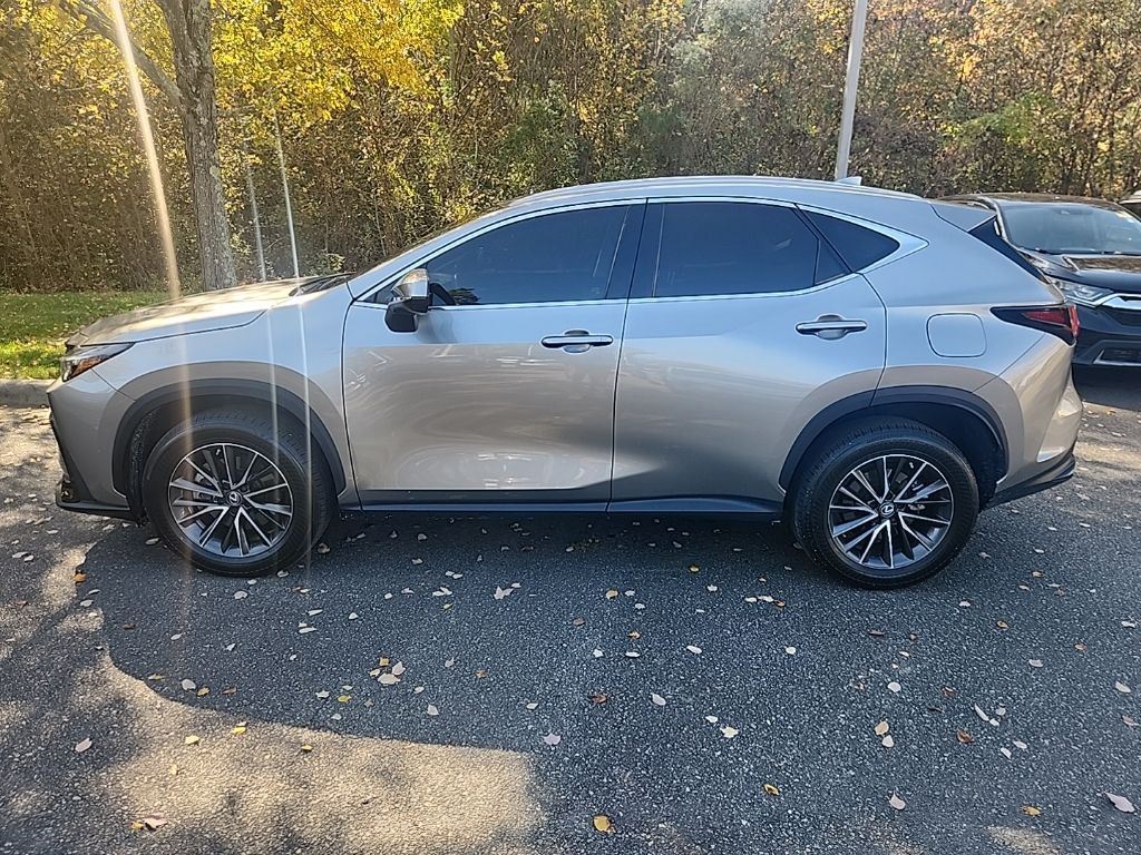 2022 Lexus NX 350 Premium photo 3