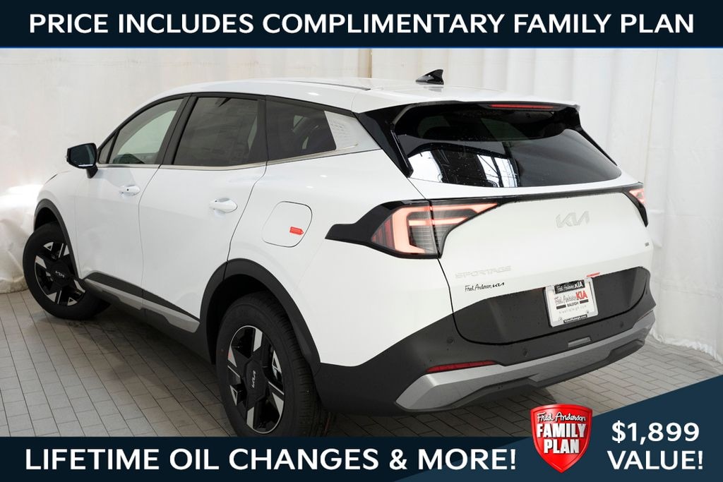 New 2026 Kia Sportage LX SUV