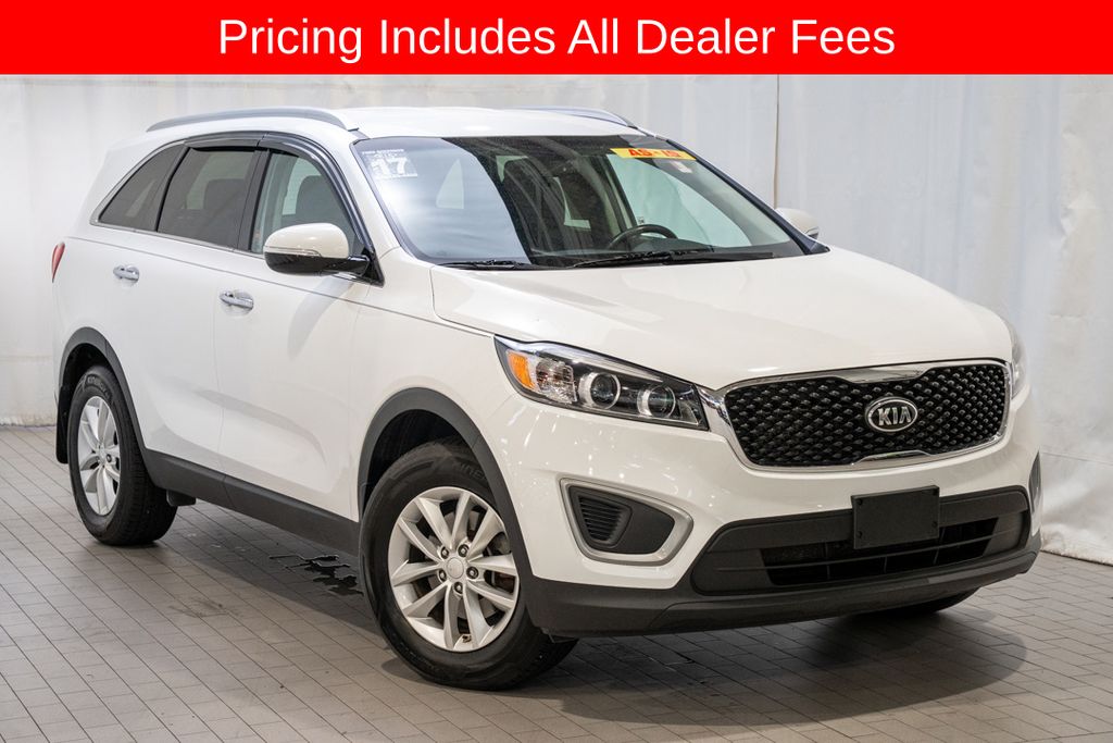 2017 Kia Sorento LX AT's photo