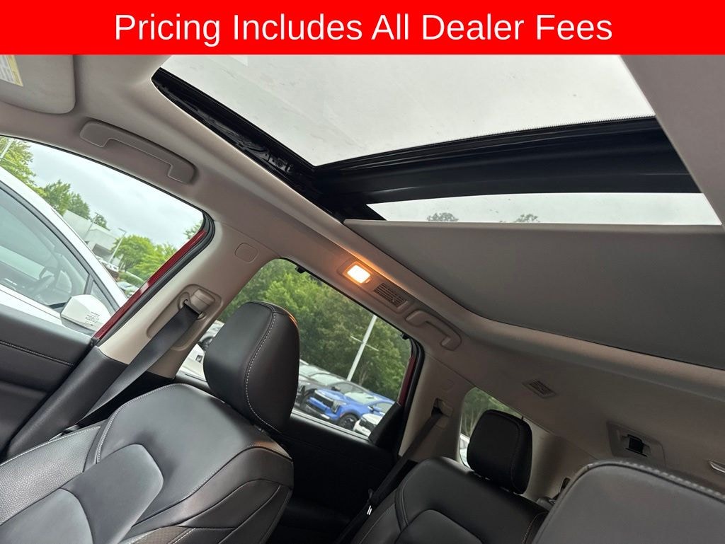 Used 2024 Nissan Pathfinder SL SUV