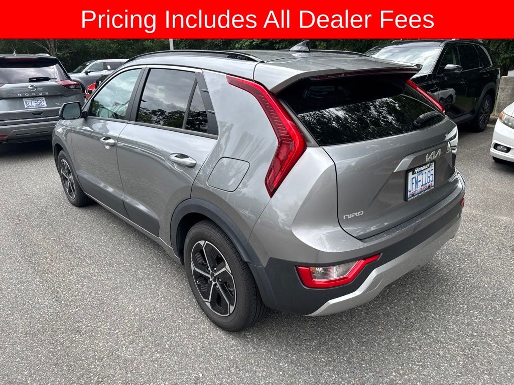 Used 2023 Kia Niro LX SUV