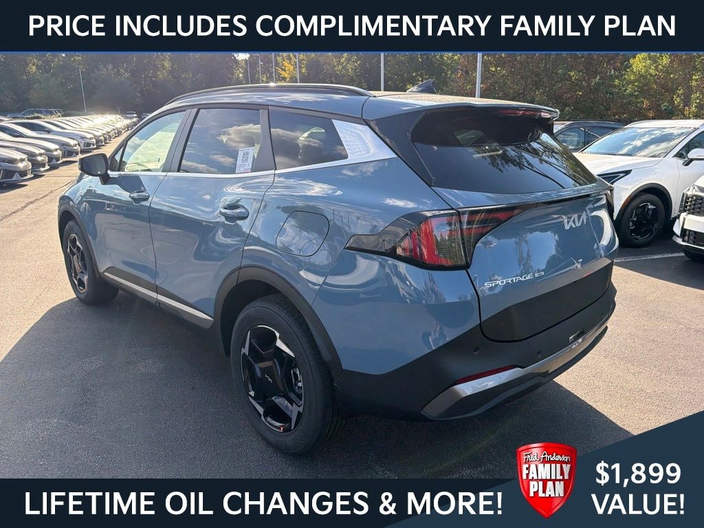 New 2027 Kia Sportage Hybrid EX SUV