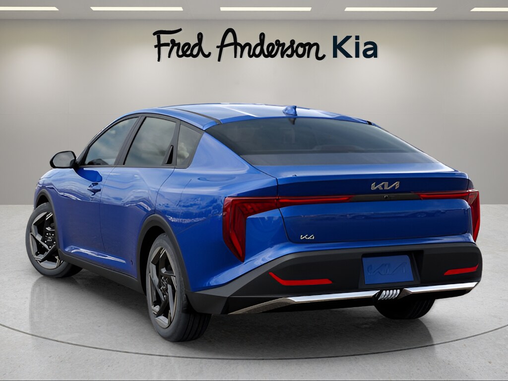 2025 Kia K4 EX photo 3
