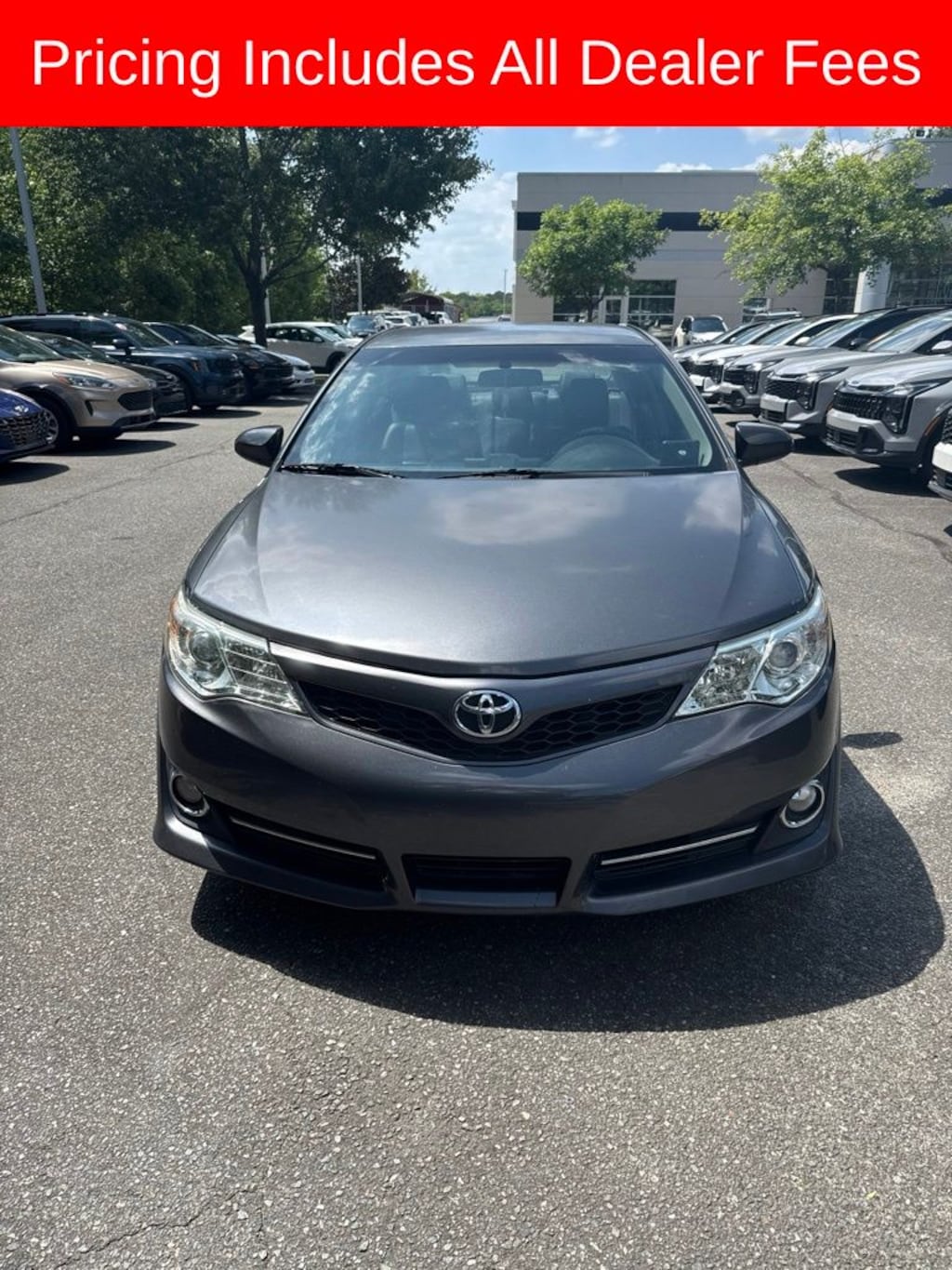 Used 2012 Toyota Camry SE Sedan