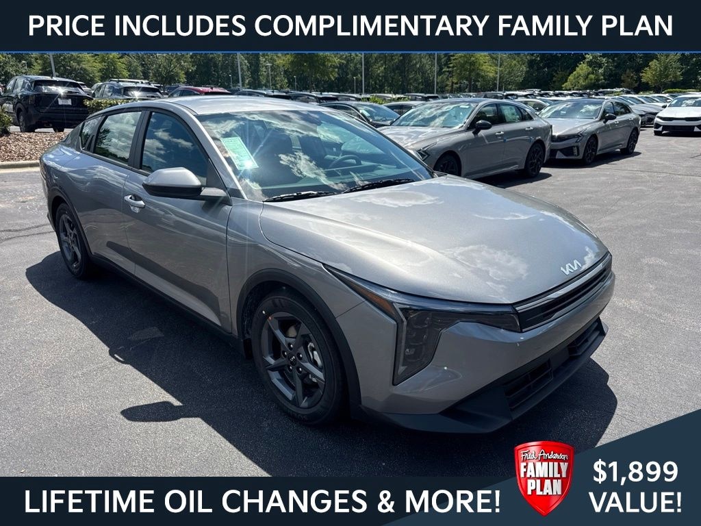New 2026 Kia K4 LXS Sedan