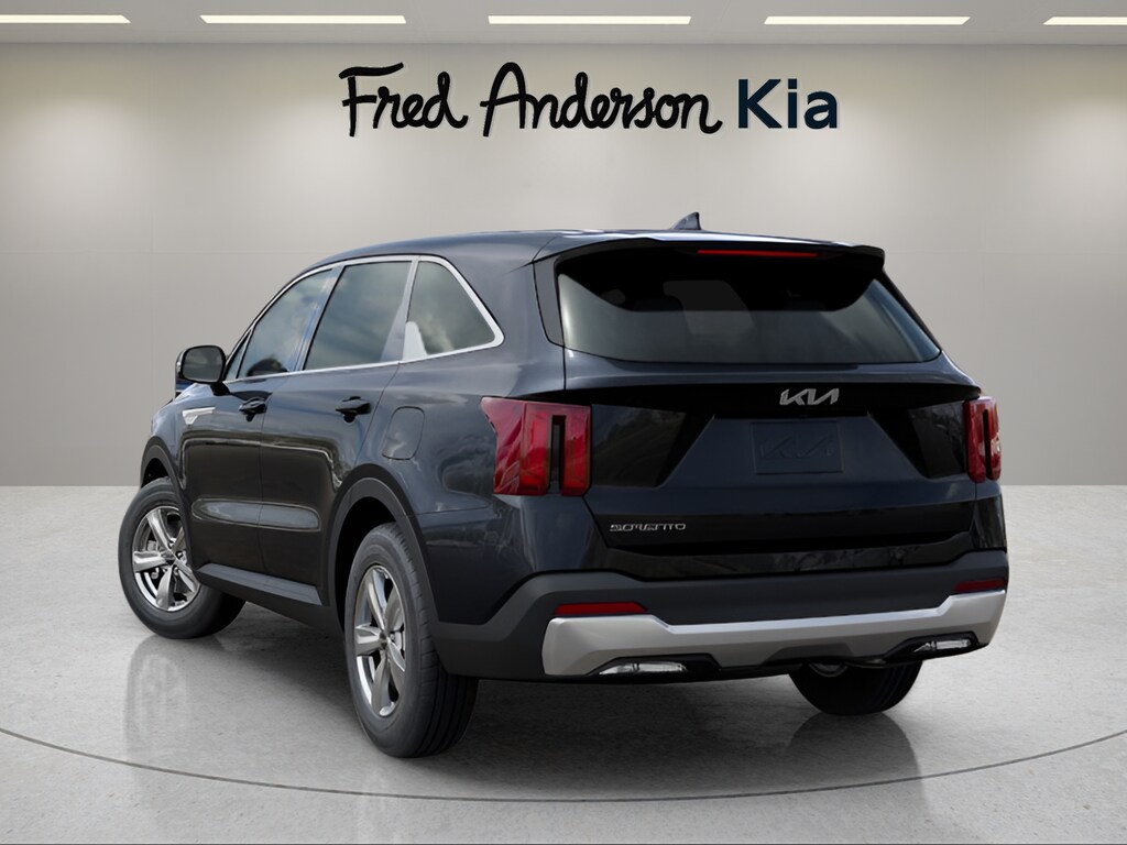 2026 Kia Sorento LX photo 4
