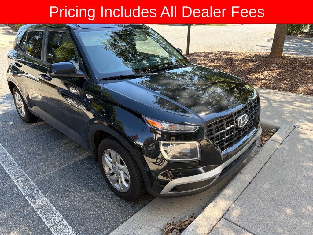 Used 2024 Hyundai Venue SE SUV