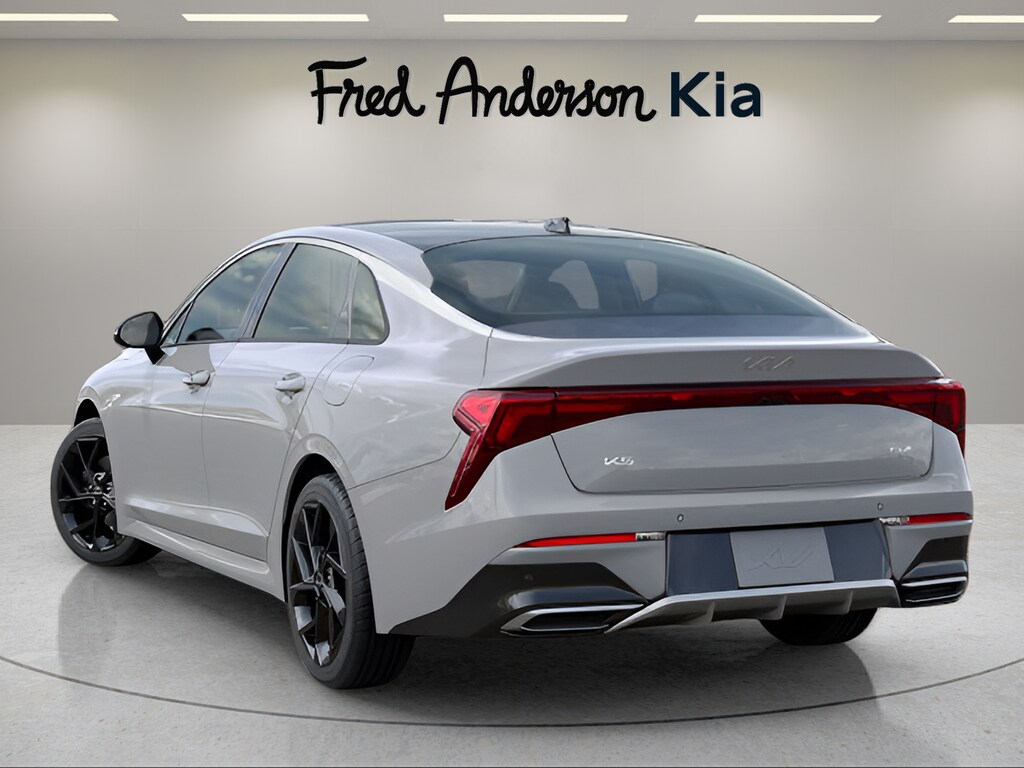 2026 Kia K5 GT-Line photo 4