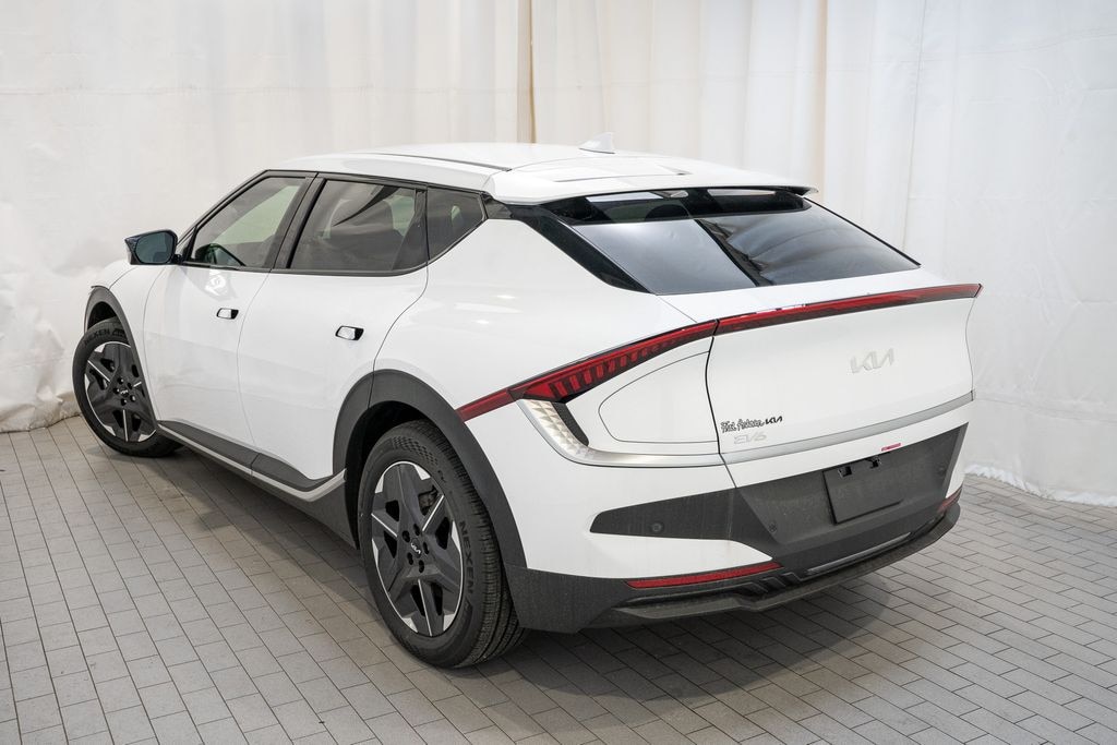 New 2025 Kia EV6 Light SUV