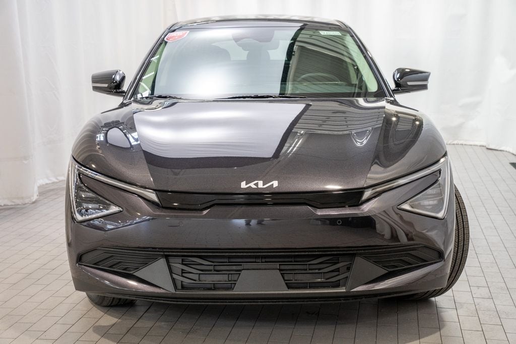 New 2025 Kia EV6 Light SUV