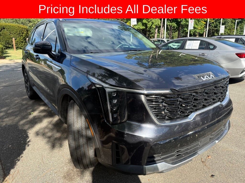 Used 2025 Kia Sorento S SUV