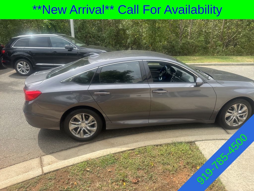 2018 Honda Accord LX photo 3