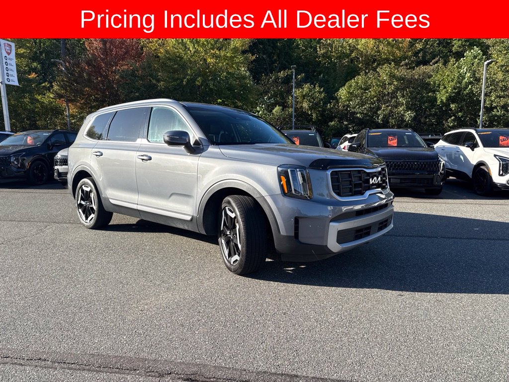 Used 2024 Kia Telluride S SUV