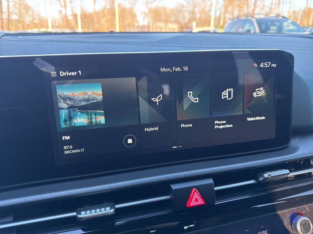 New 2026 Kia Sportage Hybrid X-Line SUV