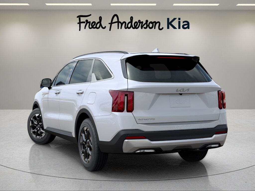 2026 Kia Sorento S photo 3