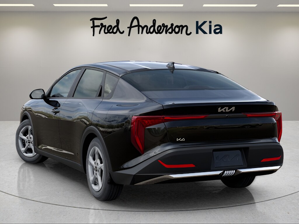 2025 Kia K4 LXS photo 4