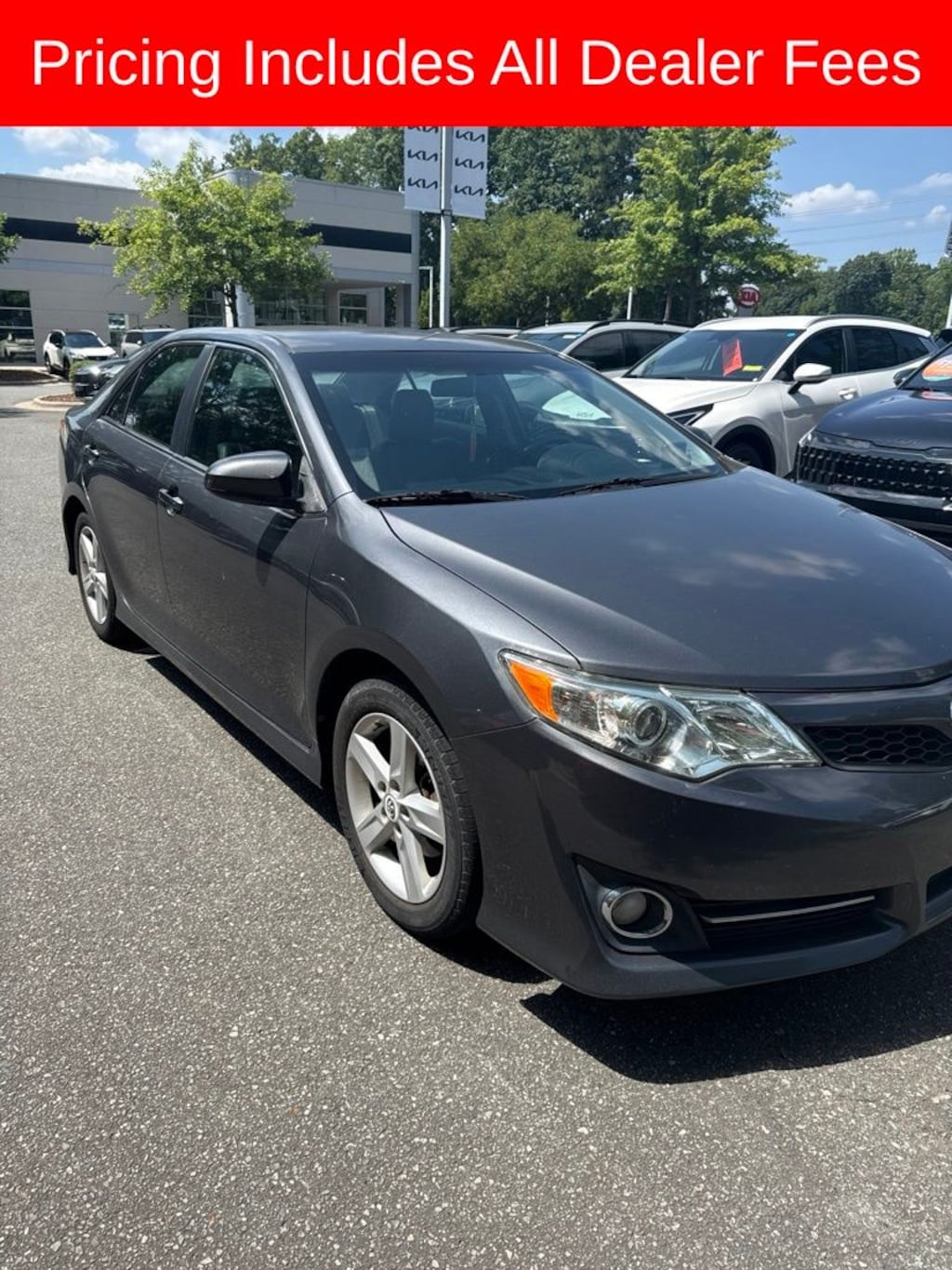 Used 2012 Toyota Camry SE Sedan