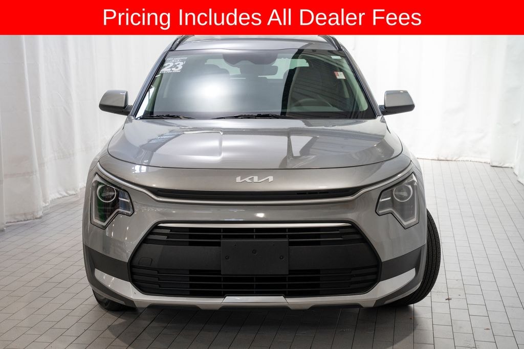 Used 2023 Kia Niro LX SUV