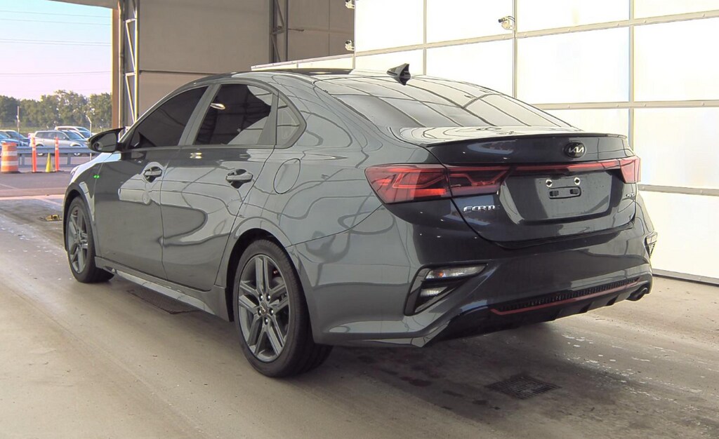 2021 Kia Forte GT-Line photo 3