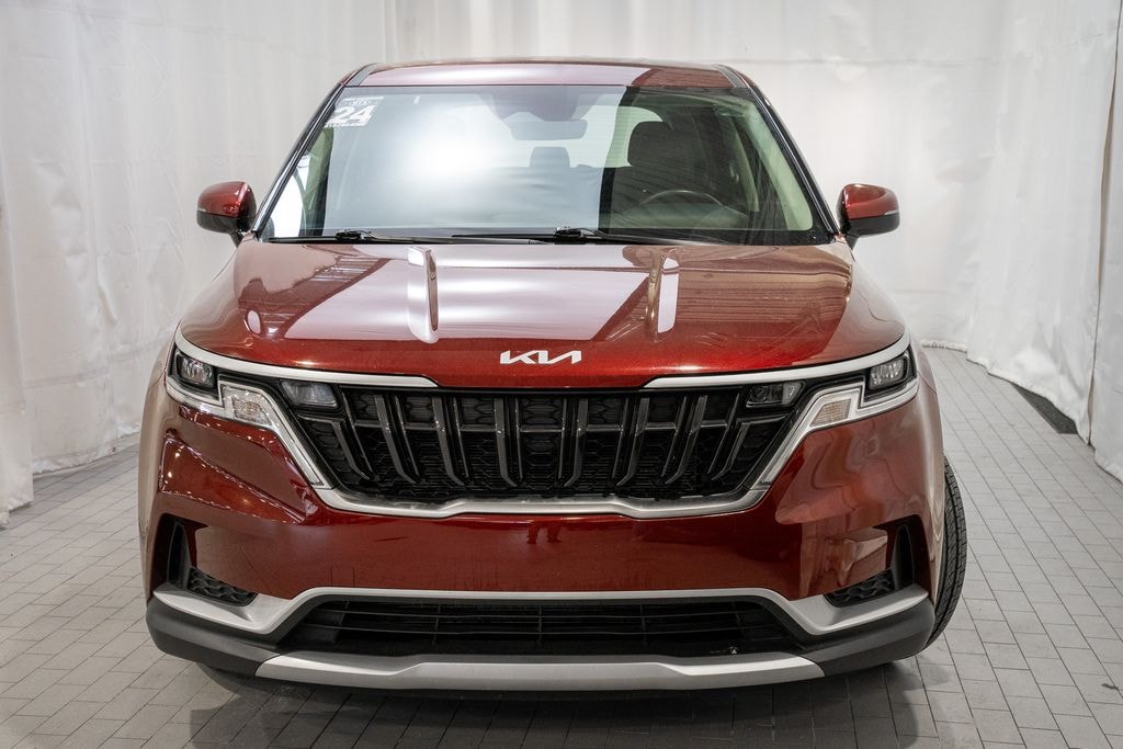 Certified 2024 Kia Carnival LX Minivan/Van