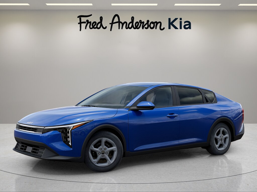 2025 Kia K4 LXS photo 3