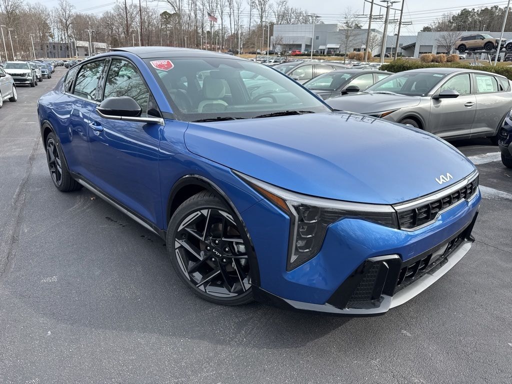 New 2025 Kia K4 GT-Line Sedan