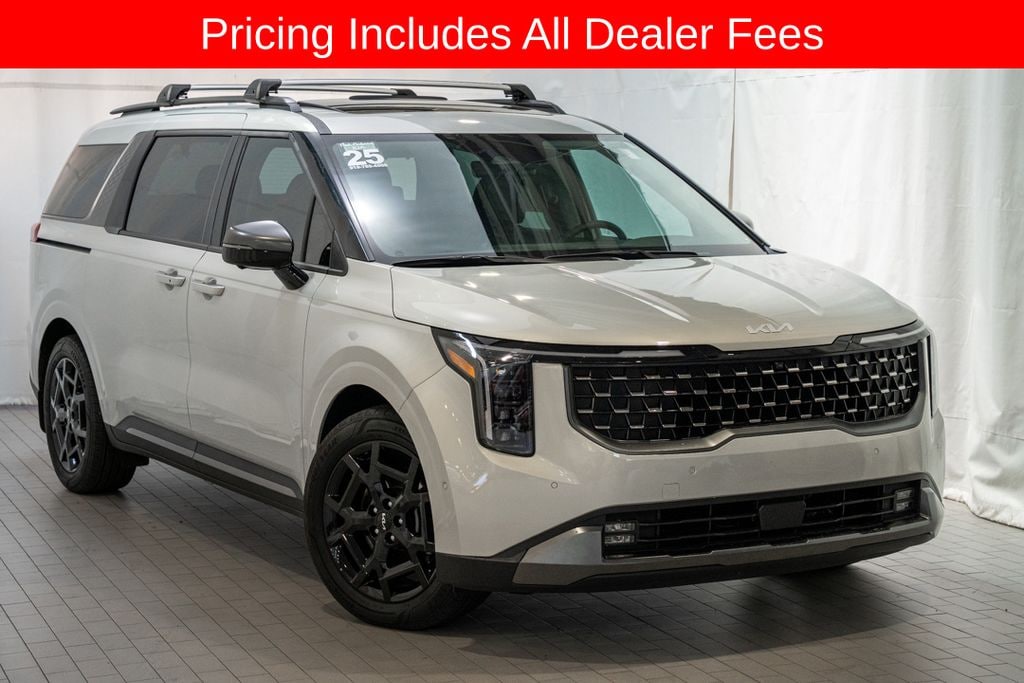Used 2025 Kia Carnival SX Prestige Minivan/Van