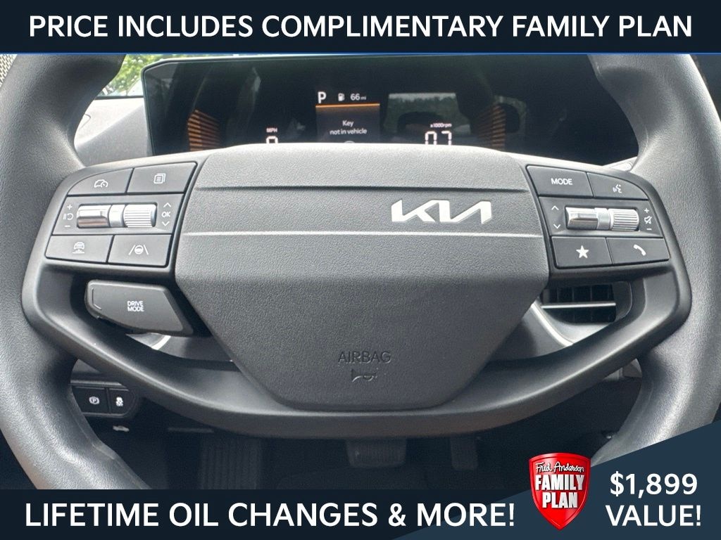 New 2026 Kia K4 LXS Sedan