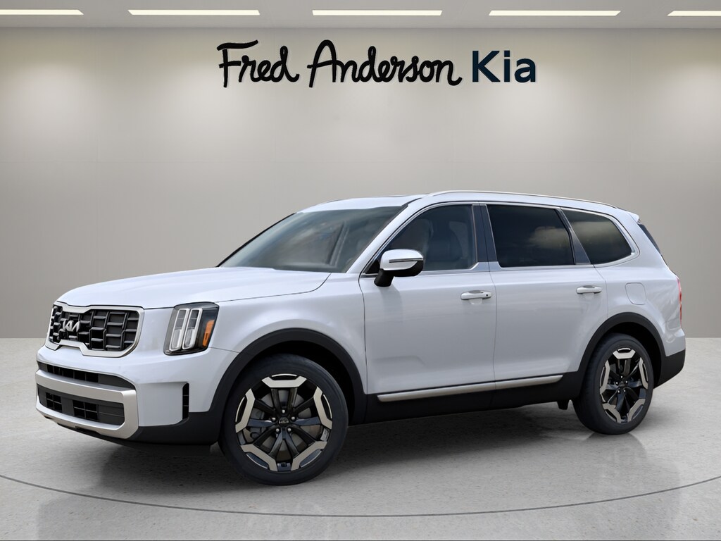 2025 Kia Telluride S photo 3
