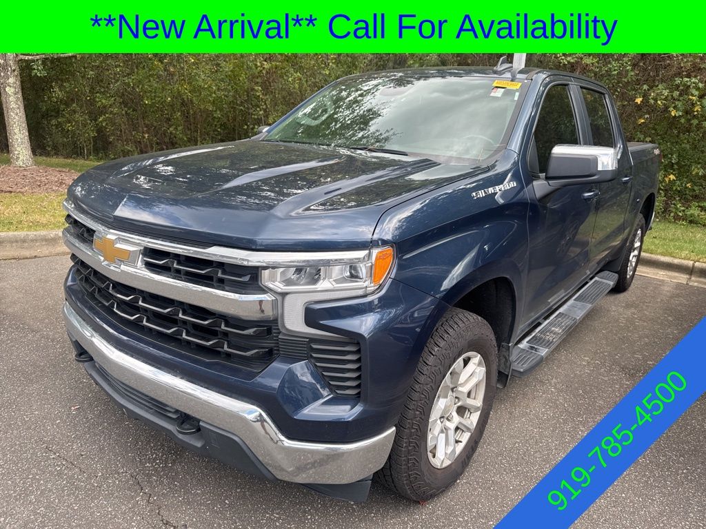 2022 Chevrolet Silverado 1500 LT photo 3
