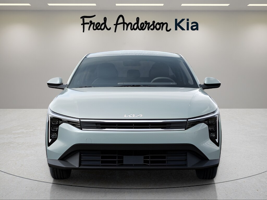 2025 Kia K4 LXS photo 2