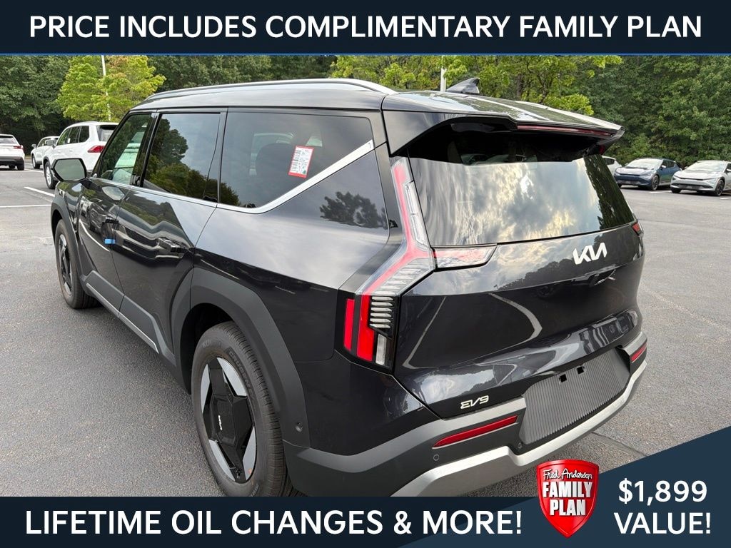 New 2026 Kia EV9 Wind SUV