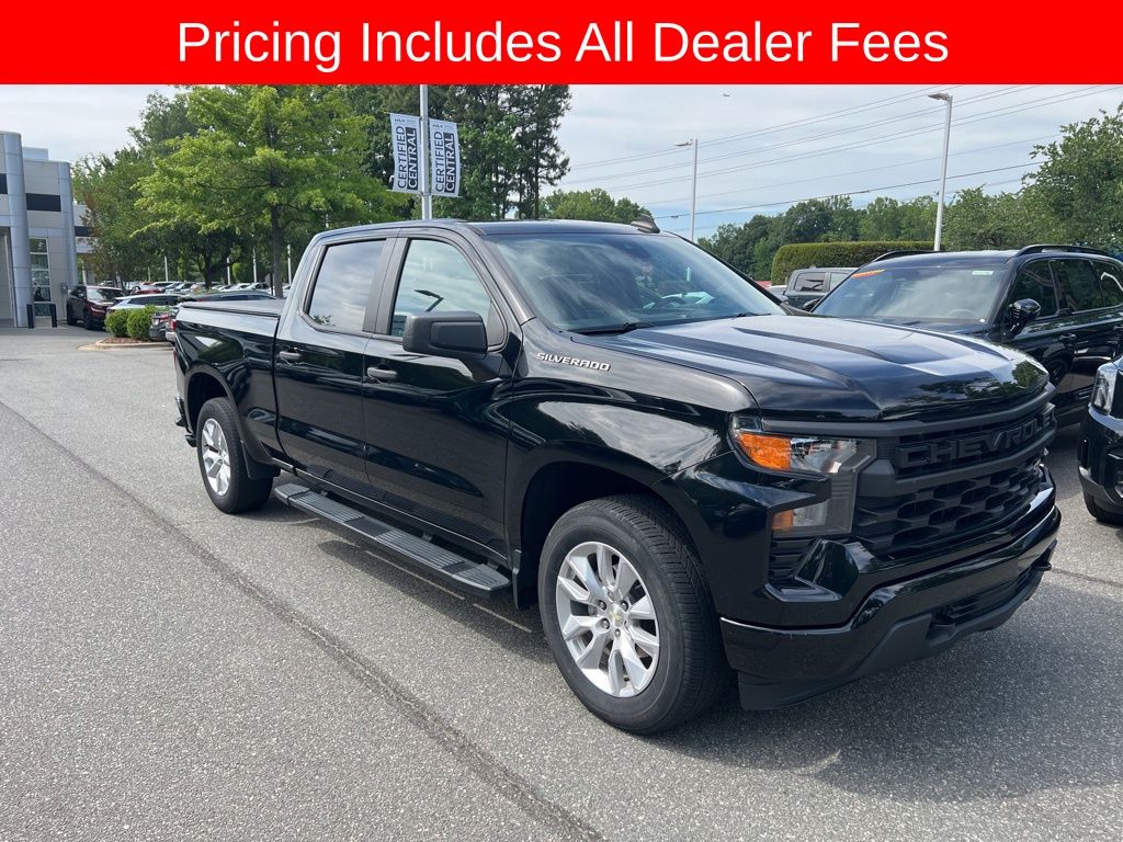 2022 Chevrolet Silverado 1500 Custom 4X4 Crew Cab Short Box's photo
