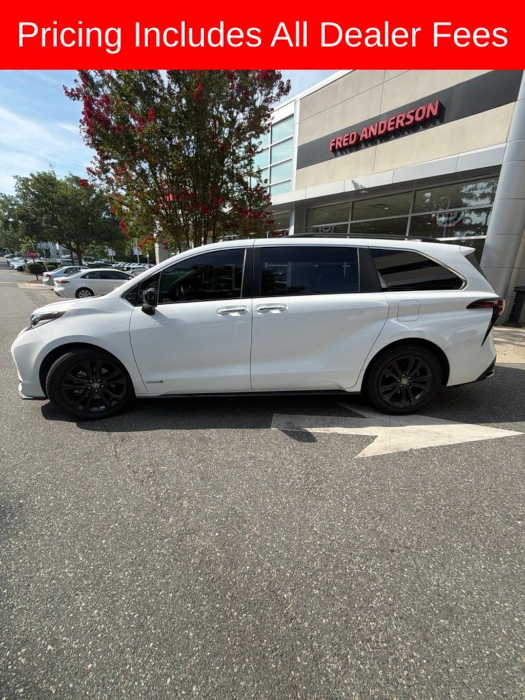 Used 2021 Toyota Sienna XSE Minivan/Van