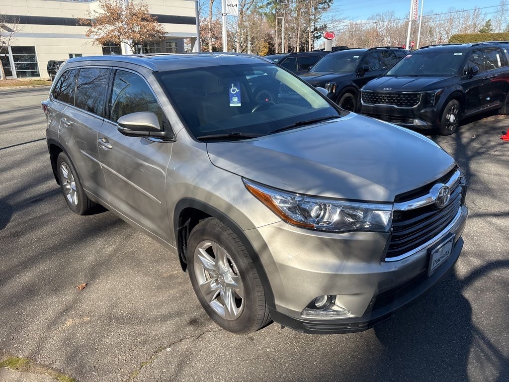 Used 2015 Toyota Highlander Limited SUV