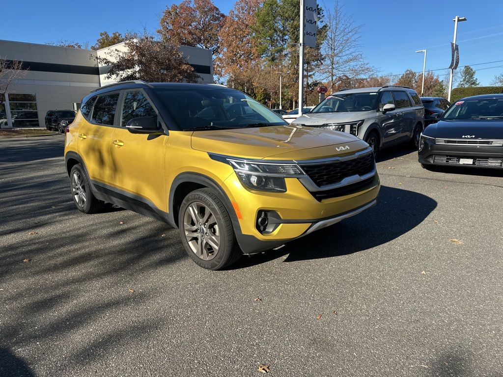 2022 Kia Seltos S photo 3