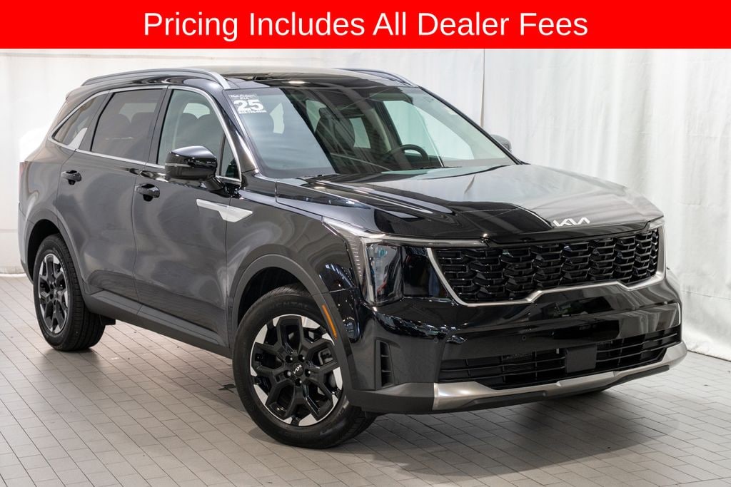 Used 2025 Kia Sorento S SUV