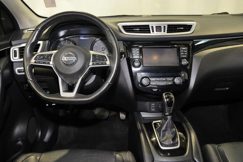 2018 Nissan Rogue Sport SL photo 3