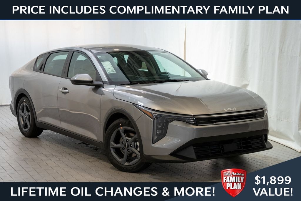New 2026 Kia K4 LXS Sedan