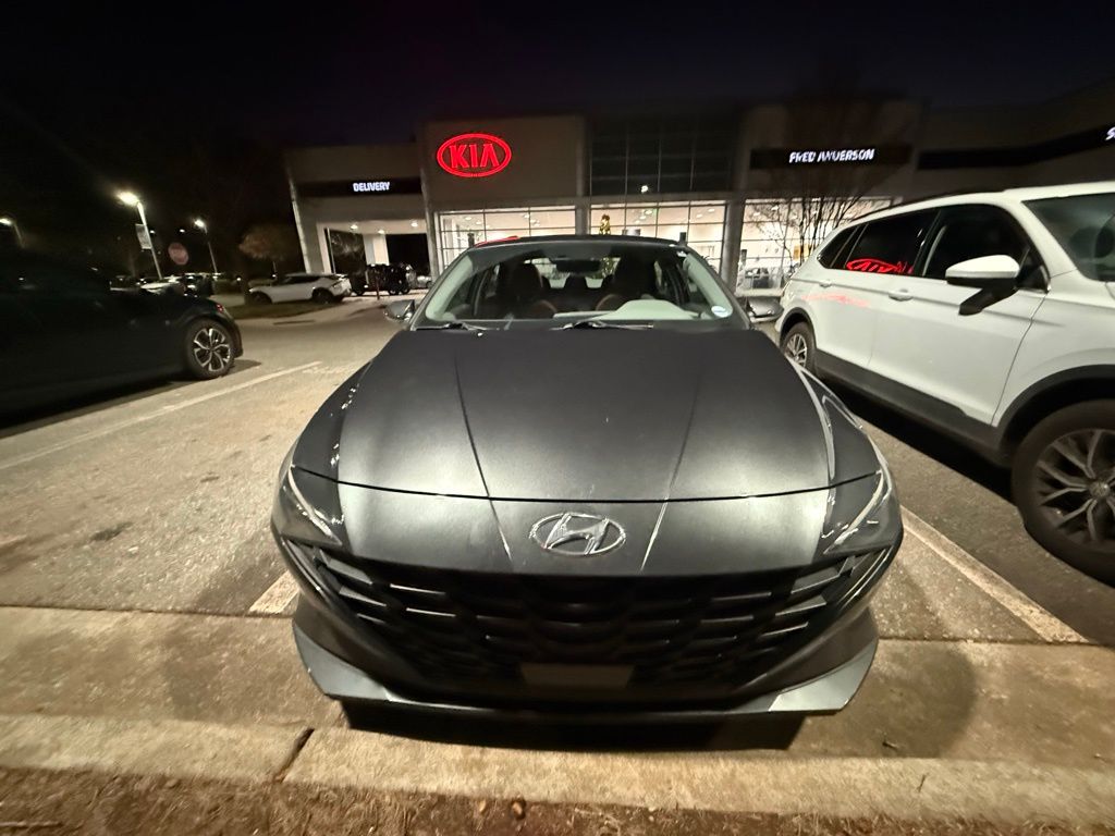 2023 Hyundai Elantra SEL's photo