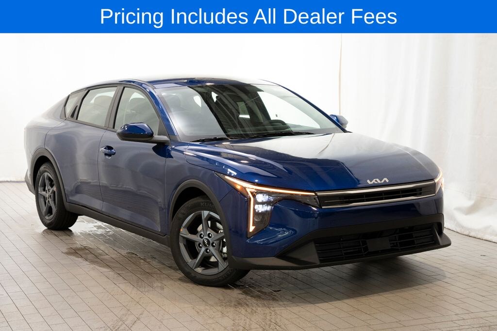 New 2026 Kia K4 LXS Sedan